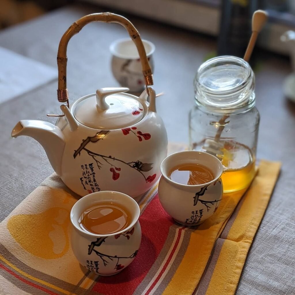 33 Best Things to Buy in Tokyo: Souvenirs, Fashion, Snacks & Hidden Gems 6 Best Things to Buy in Tokyo