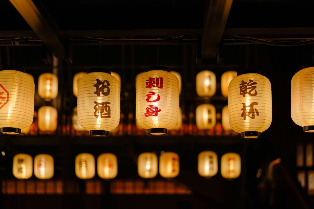 33 Best Things to Buy in Tokyo: Souvenirs, Fashion, Snacks & Hidden Gems 30 Japanese lanterns