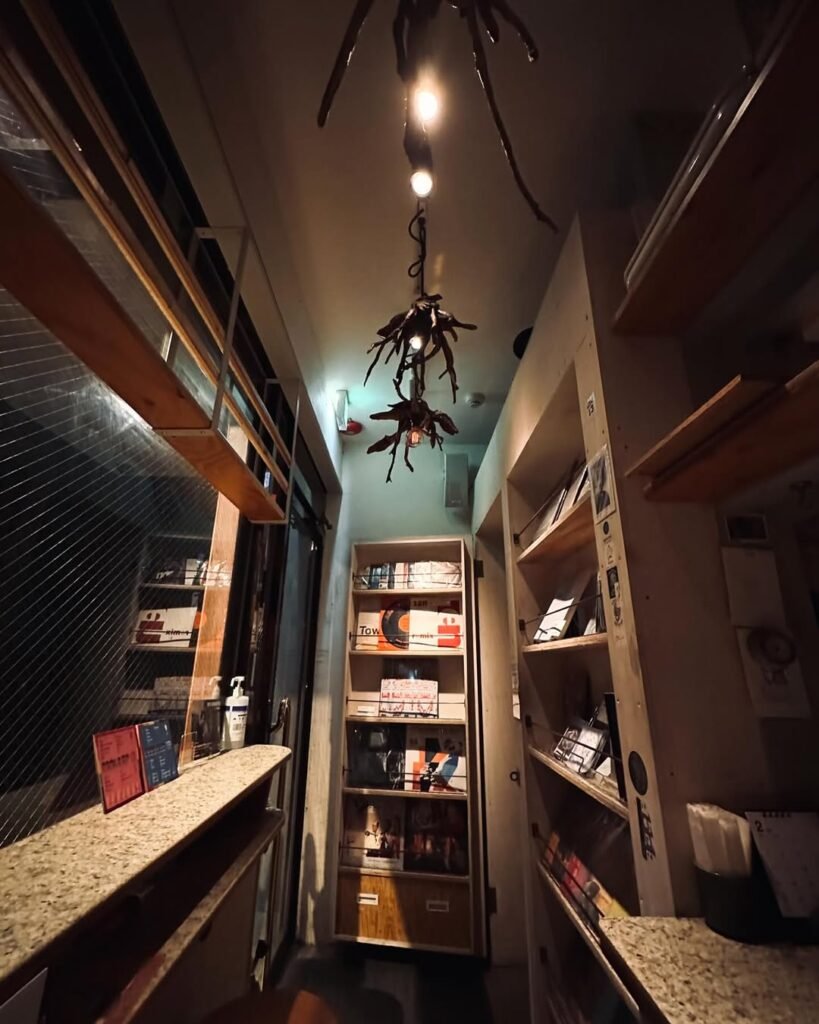 Débris – Daikanyama