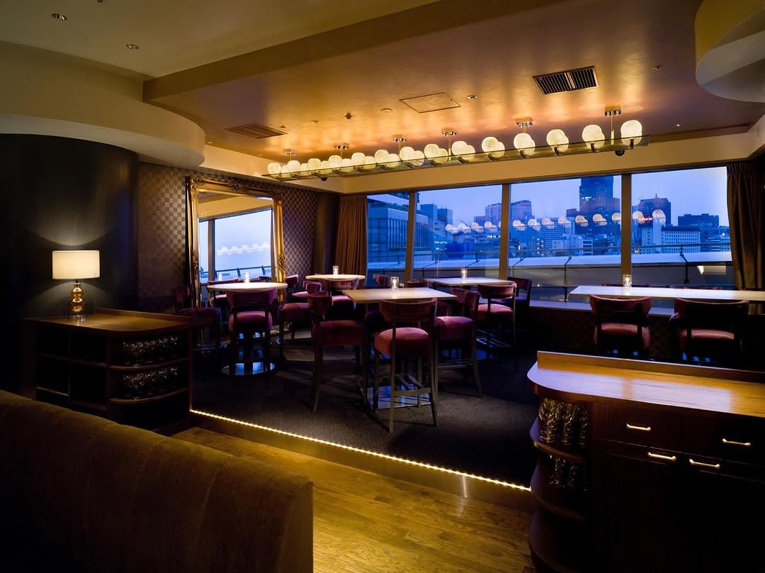 Nightlife in Tokyo Guide 2026: Best Bars, Clubs & After-Dark Experiences 16 RIGOLETTO BAR AND GRILL