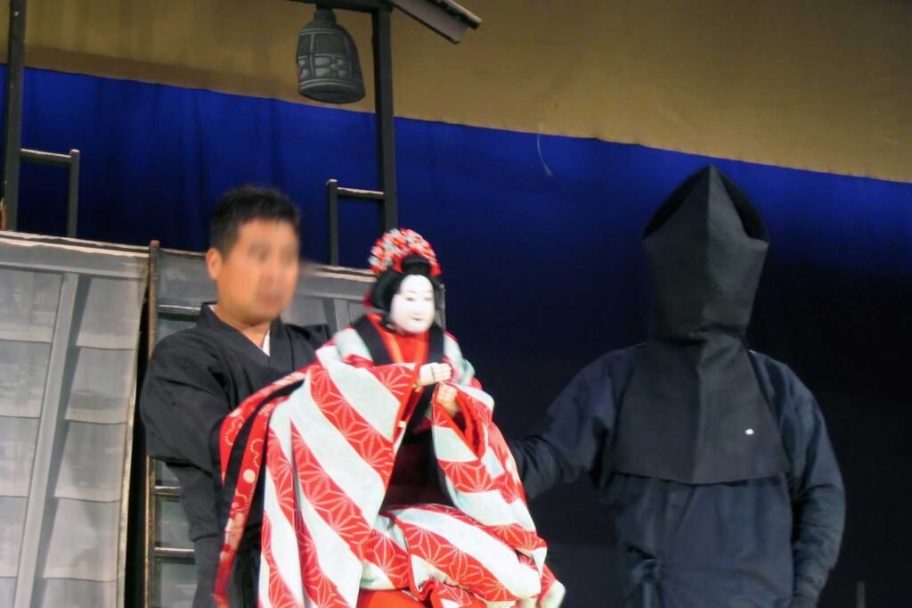 Nightlife in Kyoto in 2026: 20 Best Bars, Clubs & Entertainment Spots 3 Gion Corner in Kyoto