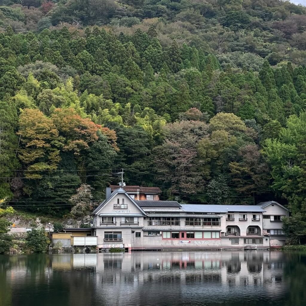 Lake Kinrin Japan