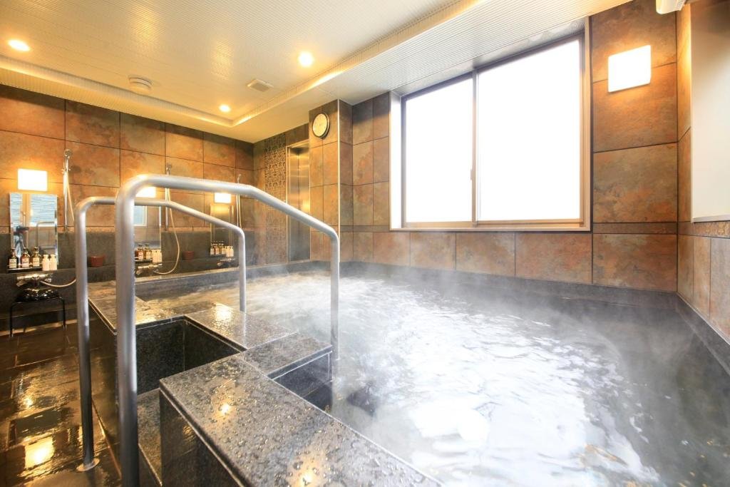 18 Top Hotels & Ryokans with Best Private Onsen in Tokyo (Romantic Stays You’ll Love in 2026) 17 80241650