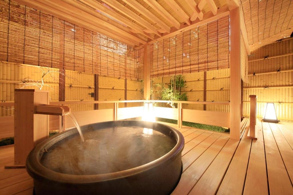 18 Top Hotels & Ryokans with Best Private Onsen in Tokyo (Romantic Stays You’ll Love in 2026) 11 95538682