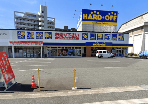 Hard Off second-hand shop in Japan
