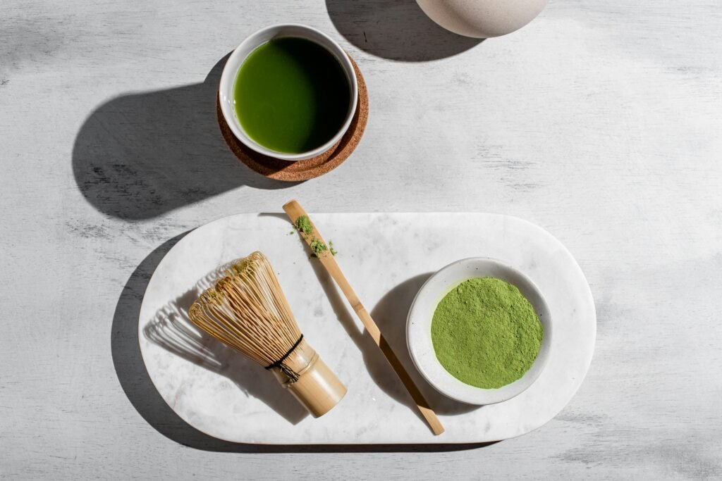 15+Best Japanese Drinks in 2026: From Matcha & Ramune to Sake, and Hidden Local Favorites 7 Matcha (抹茶) – The green classic