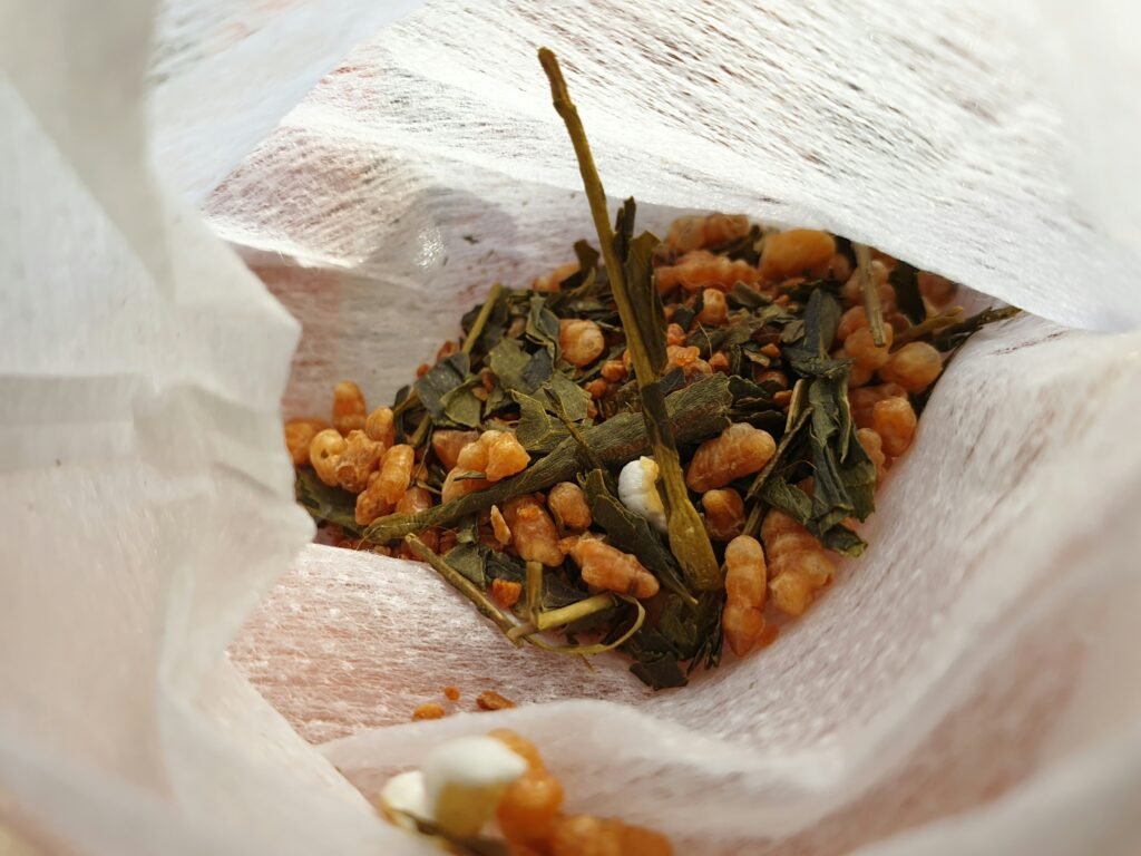 15+Best Japanese Drinks in 2026: From Matcha & Ramune to Sake, and Hidden Local Favorites 8 Genmaicha (玄米茶) – Green tea with roasted rice