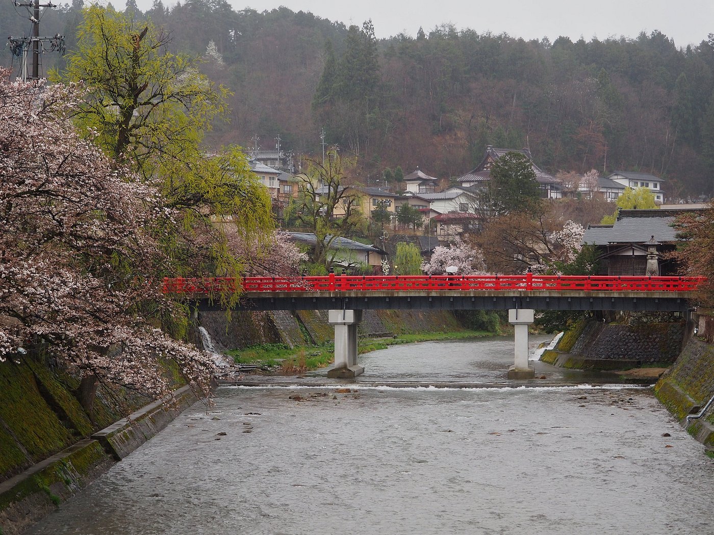 What to Do in Takayama (2026): 14 Best Sights, Foods & Hidden Gems in the Japanese Alps 18 Nakabashi Park