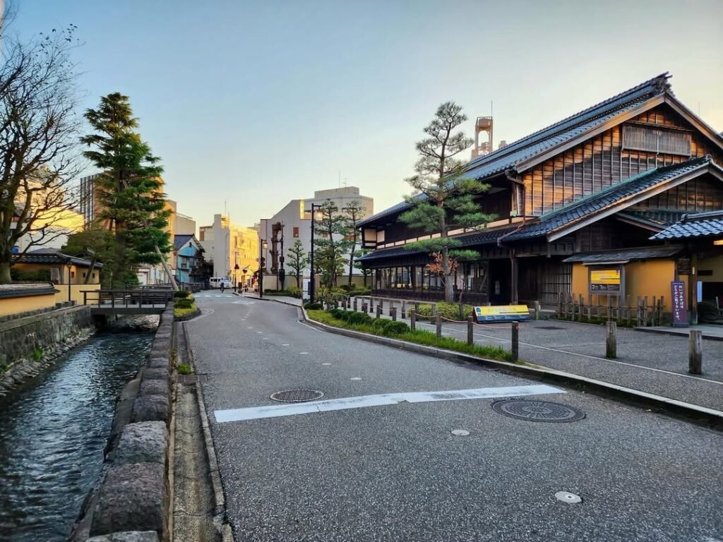 What to Do in Kanazawa (2026): Itinerary, Must-See Spots & Local Food 16 Chuo Mishokugai Kanazawa