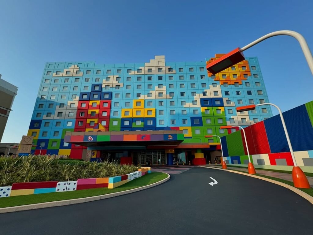 Tokyo Disneyland & DisneySea Tips (2026): Tickets, FastPass, Fireworks & More 14 Tokyo Disney Resort Toy Story Hotel
