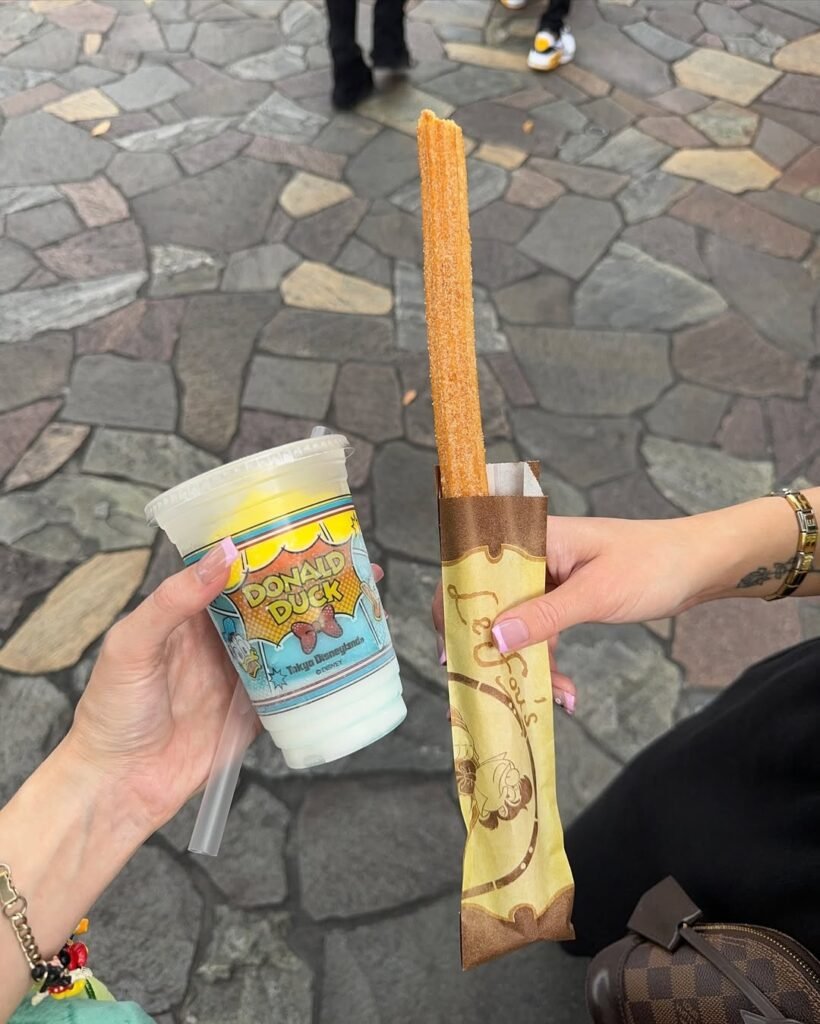 Tokyo Disneyland & DisneySea Tips (2026): Tickets, FastPass, Fireworks & More 8 Food at the Tokyo Disneyland