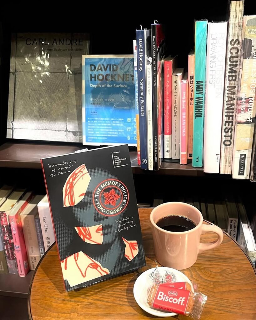 10 Cool Things To Do Solo in Tokyo (2026): Fun, Safe & Easy Ideas for Independent Travelers 17 Roppongi Station, Bunkitsu- a book café