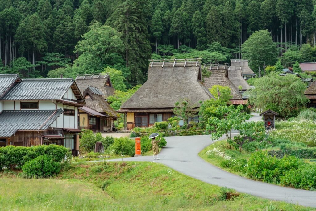 The village of Kayabuki no Sato.