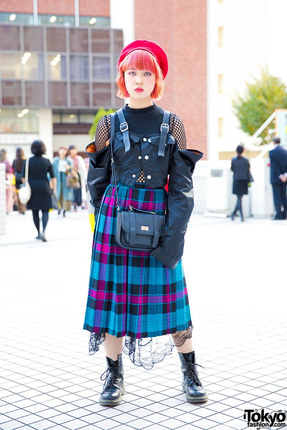 Japanese Lolita Style (2026): A Beginner’s Guide to Types, Rules, Brands, and How to Wear It 19 Punk Lolita