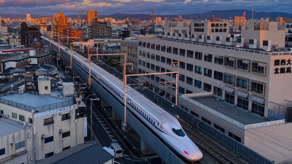 What to Do in Kanazawa (2026): Itinerary, Must-See Spots & Local Food 8 Shinkansen to Kanazawa
