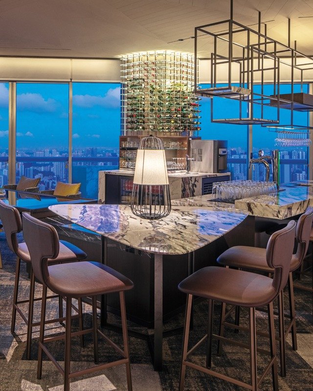9 Best Rooftops in Osaka (2026): Sky Bars, Secret Terraces & Sunset Views 16 Bar36 (Swissôtel Nankai Osaka)
