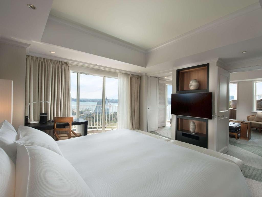 What To Do in Odaiba (2026): Tokyo Bay, Museums & Gourmet Places 27 Hilton Tokyo Odaiba