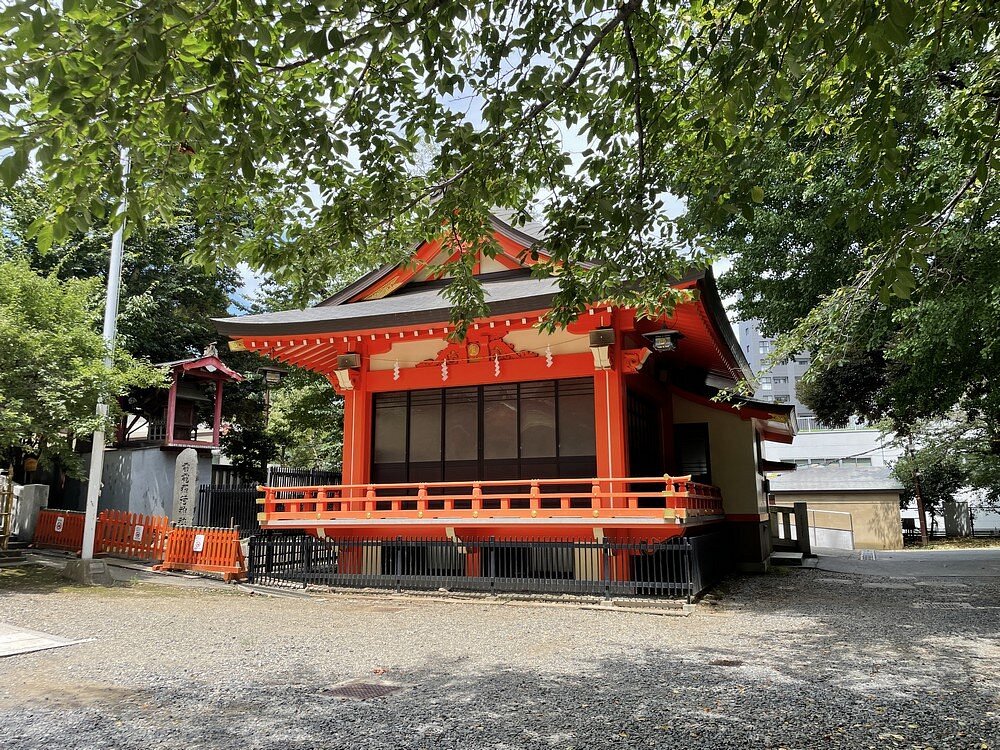 Perfect 9 Days in Tokyo Itinerary (2026): Ultimate Plan for Sightseeing, Shopping, and Street Food 24 Hanazono Shrine