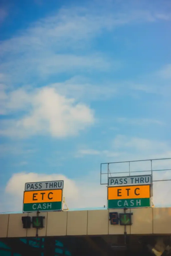 Renting A Car In Japan As A Tourist: Full 2026 Guide 10 Automatic toll sign in Japan