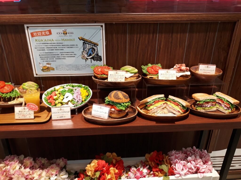 What To Do in Odaiba (2026): Tokyo Bay, Museums & Gourmet Places 25 HawaiianBowl (Aqua City Odaiba, food court)