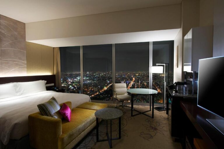 Romantic hotels in Osaka
