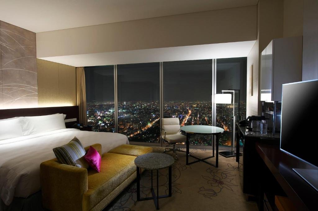 Most Romantic Hotels in Osaka (2026): 15 Dreamy Stays for Couples 5 Romantic hotels in Osaka