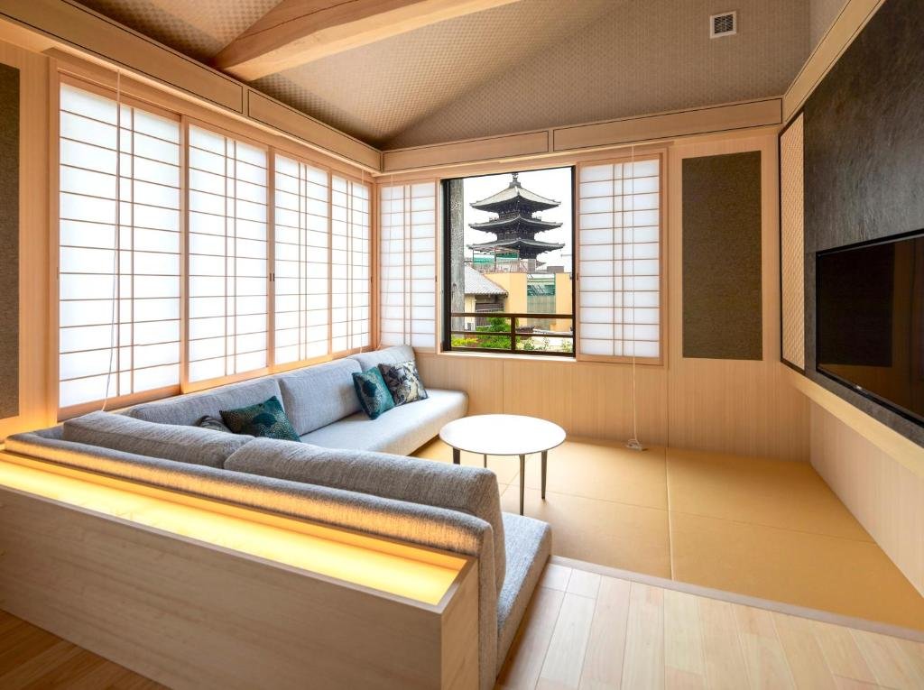 Romantic Hotels in Kyoto in 2026: 15 Dreamy Stays for Couples (Ryokan to Boutique) 15 CAMPTON Shimizu