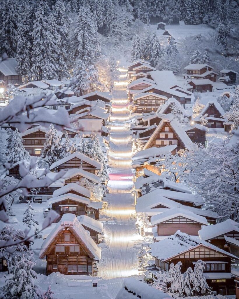 What To Do In Shirakawago In One Day (2026): Perfect Itinerary 10 Shirakawago in Japan covered in snow