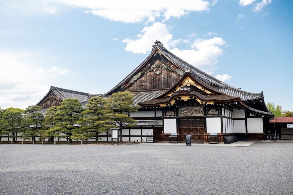 What To Do In Kyoto In The Rain (2026): 20 Cool Activities 18 Nijo Castle / Horikawa Nijo