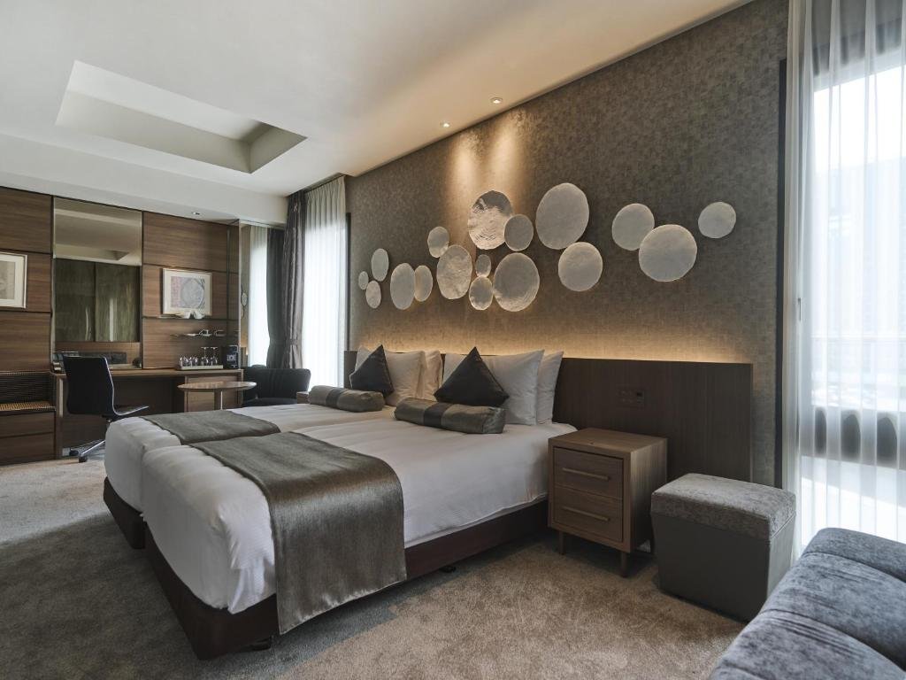 Where to Stay in Nagoya (2026): 15+ Best Hotels for Couples, Families & More 37 . The Strings Hotel Nagoya
