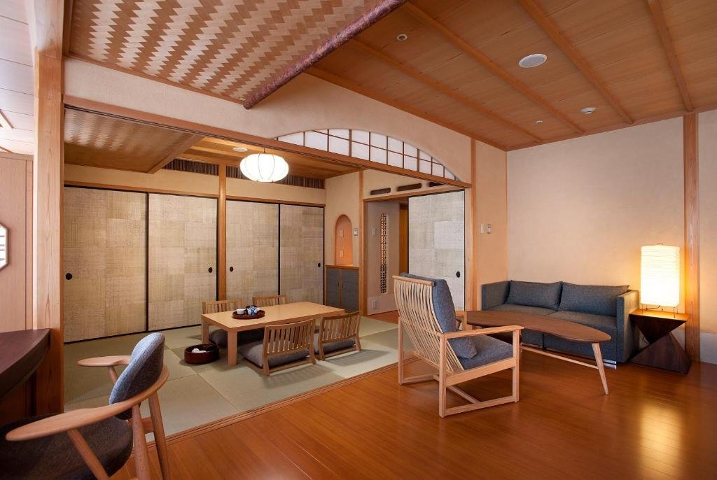 Where to Stay in Nagoya (2026): 15+ Best Hotels for Couples, Families & More 34 ANA Crowne Plaza Hotel Grand Court Nagoya