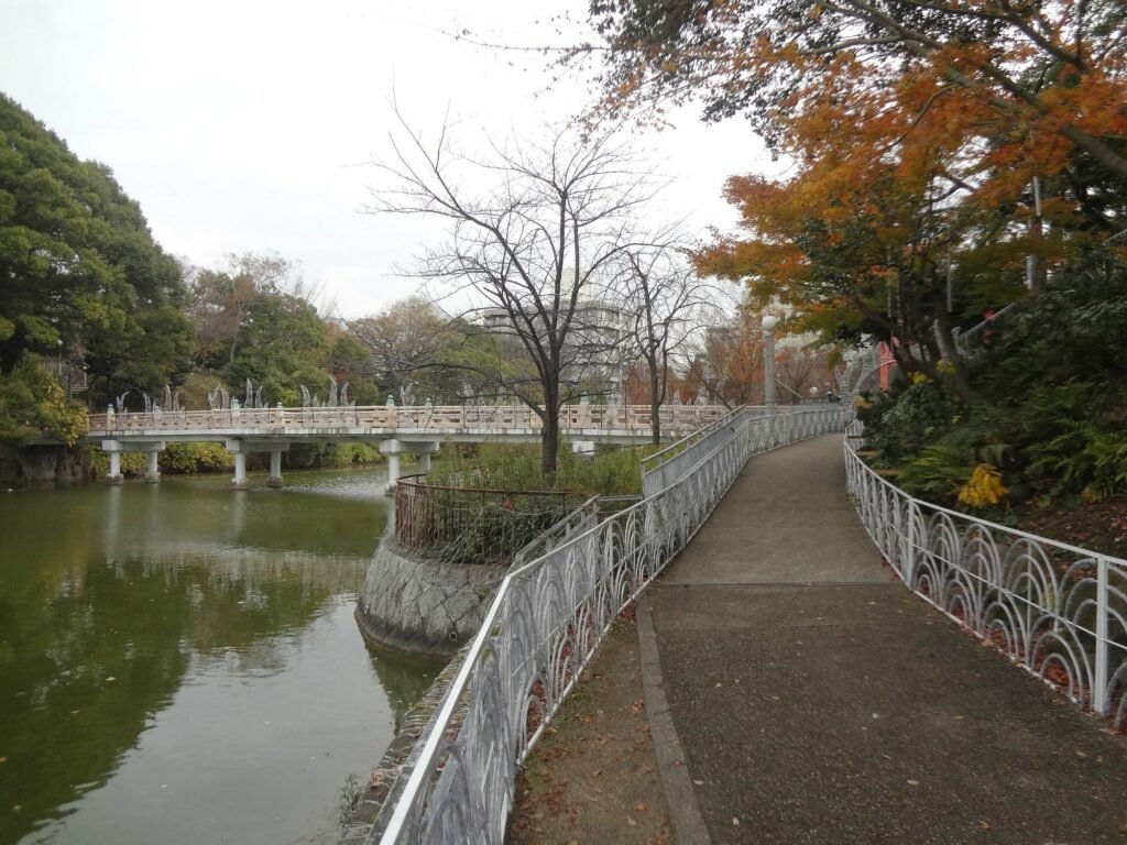 Where To Stay In Osaka (2026): Best Areas To Stay & Top Hotel Picks 11 Shinsekai Tennoji Park