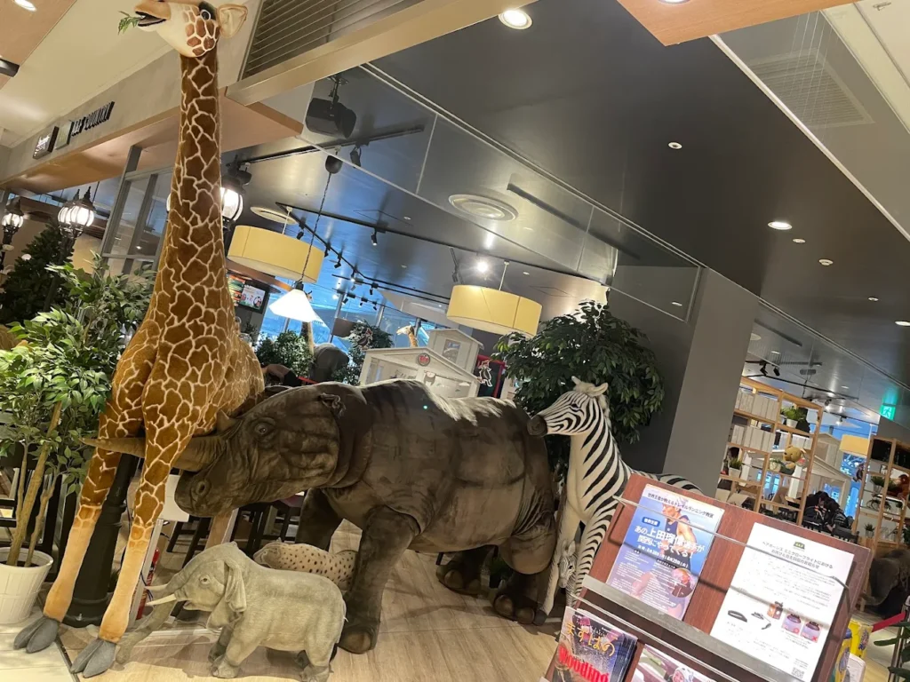Where To Eat In Osaka With Kids (2026): 9 Best Family Friendly Cafes 8 Studio Café Zoo Adventure Osaka