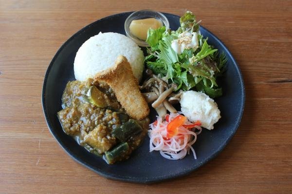 What To Do In Onomichi (2026): 30 Great Sightseeing Spots, Cafes & Parks 24 Forumiest Table cafe on Mukaijima Island with sea views, garden seating, and local vegetable lunches