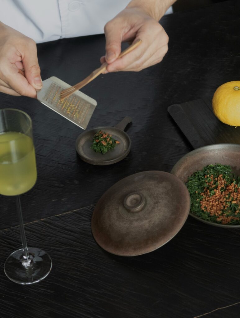 10 Top Spots with Best Green Tea in Tokyo (2026) 8 Elegant Japanese tea service at Sakurai Japanese Tea Experience in Tokyo