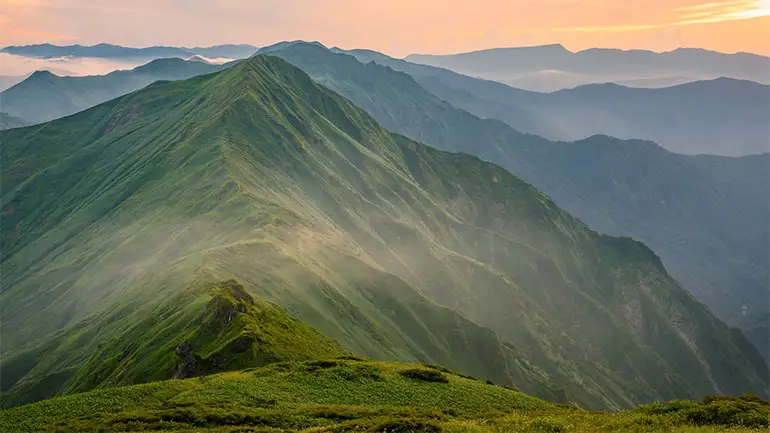 Snowy ridges and mountain scenery of Tanigawadake on the Gunma Niigata border