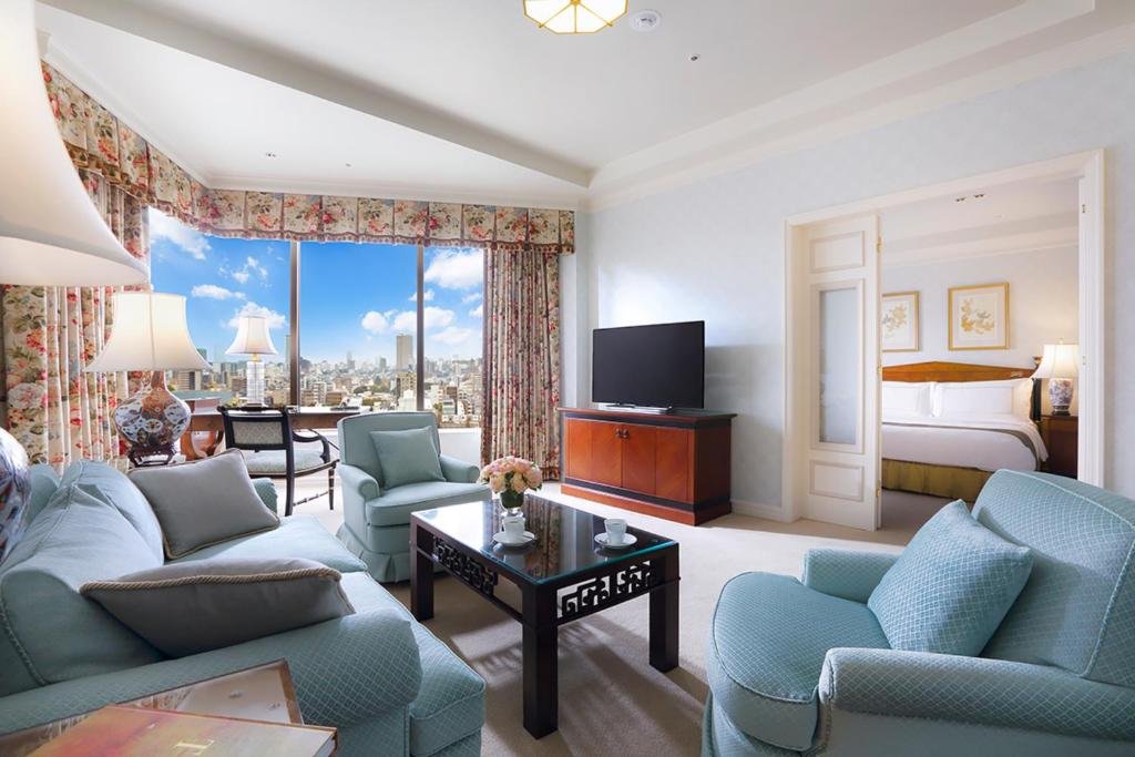 Hotel Chinzanso Tokyo elegant room with classic luxury design