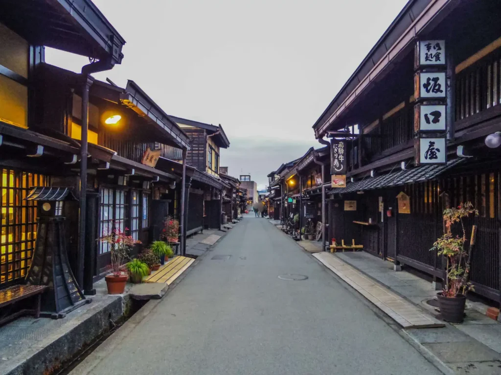  Real-Life Anime Locations Around Tokyo