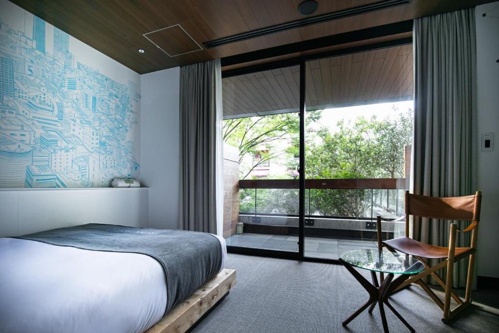 TRUNK HOTEL CAT STREET spacious suite with contemporary Tokyo design