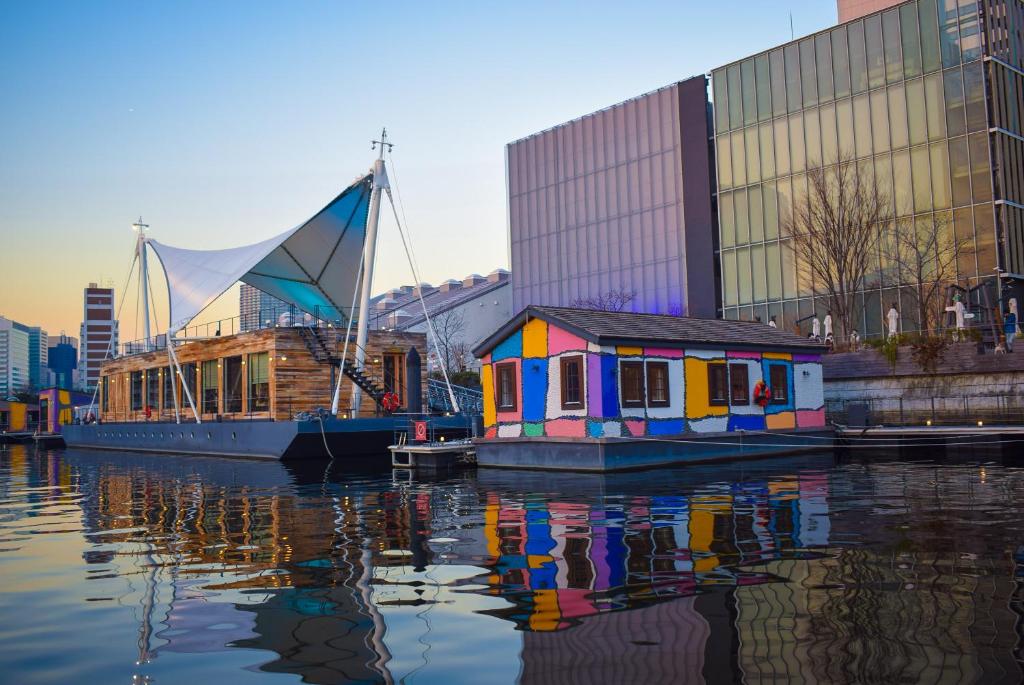 Unique Hotels in Tokyo (2026): 11 Cool, Wonderful, and Unforgettable Places to Stay 27 PETALS TOKYO floating boat hotel on Tennozu Canal