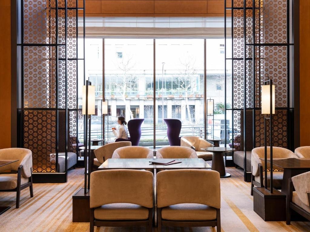Hotel The Celestine Tokyo Shiba guest room near Tokyo Tower and Shiba Park