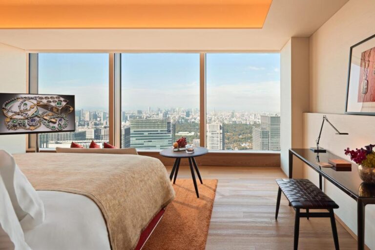 Best hotels for solo travelers in Tokyo