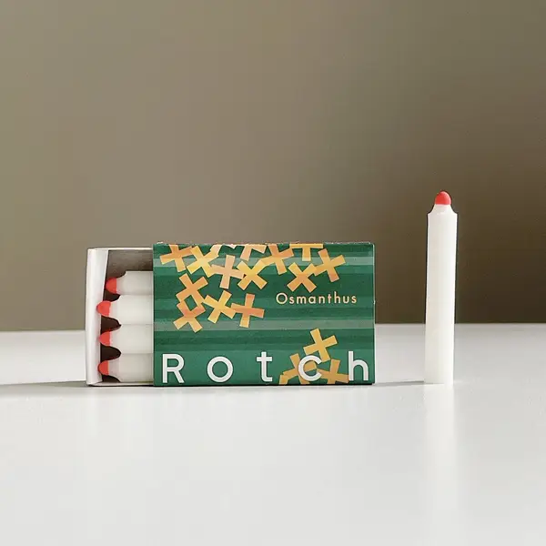Rocchi Osmanthus aroma candle with match-style lighting design