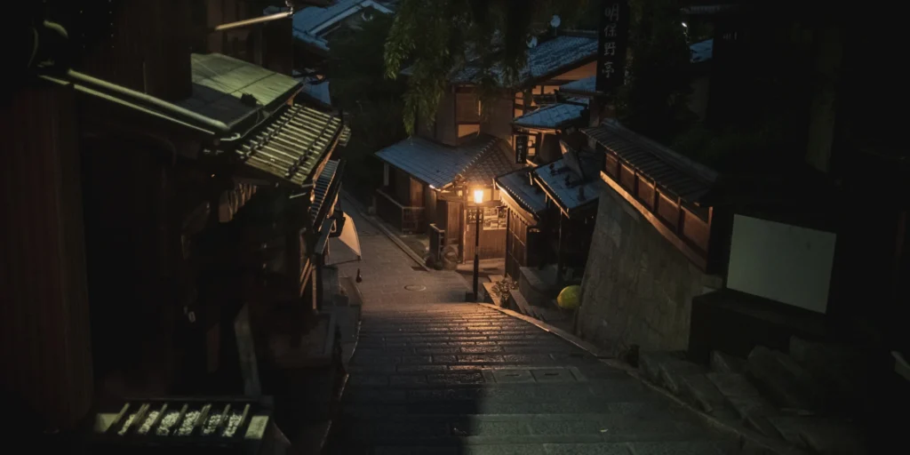 What to Do in Gion Kyoto in 2026: Beautiful Streets, Shrines and Local Experiences 35 Traditional shopfronts lining the sloped Ninenzaka street in Kyoto