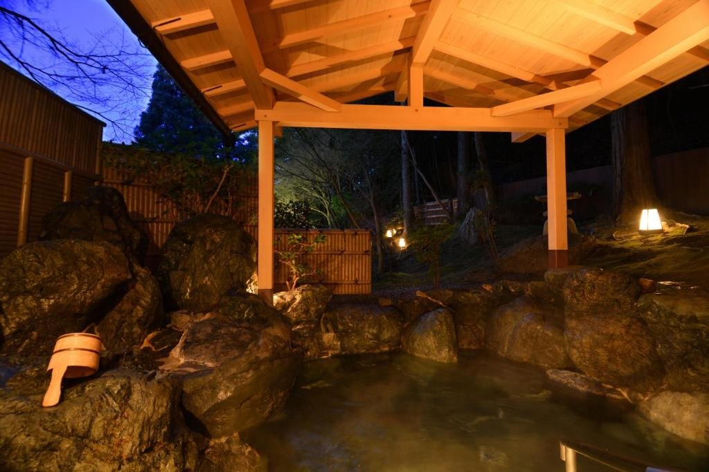14 Best Day Trips From Kyoto: Hot Springs, Castles, Lakes and Easy Escapes 17 . Yunohana Onsen