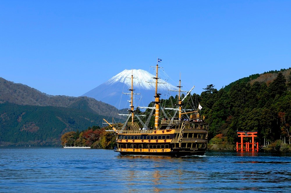  Hakone Pirate Ship