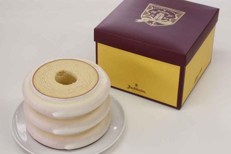 baked baumkuchen