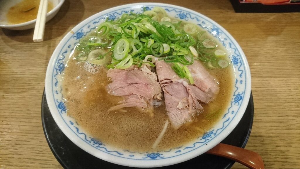 Where to Eat in Kobe (2026): 21 Best Places for Kobe beef, sushi & local food 17 Koran pork buns served at Koran Main Store in Kobe Chinatown