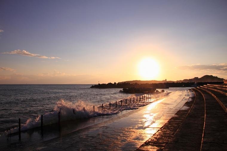 Fan-shaped sandy shore at Tanabe Ogihama Beach
