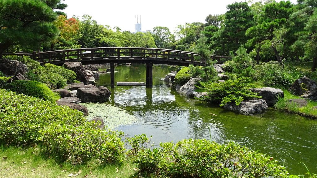 Pond and greenery at Shirotori Garden in Nagoya